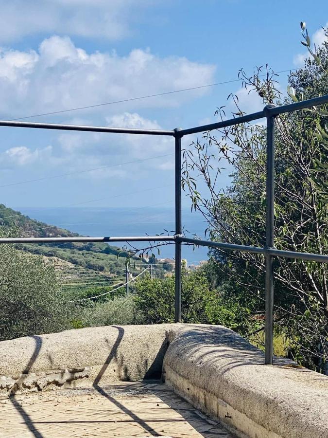Casa Olivia Lacrema Finale Ligure Bagian luar foto